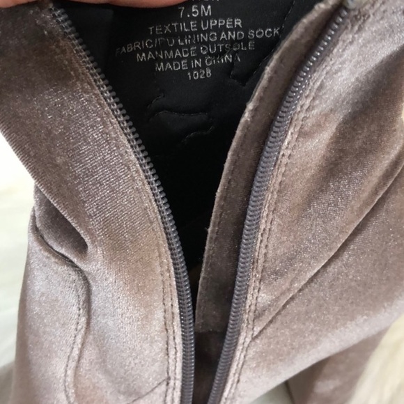 Steve Madden embroidered suede heel boots - Picture 5 of 6